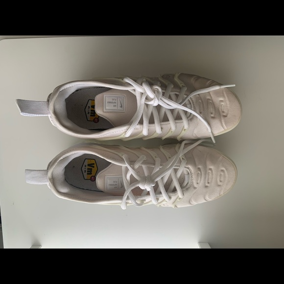 Nike Vapormax Plus - Triple White - Picture 4 of 4